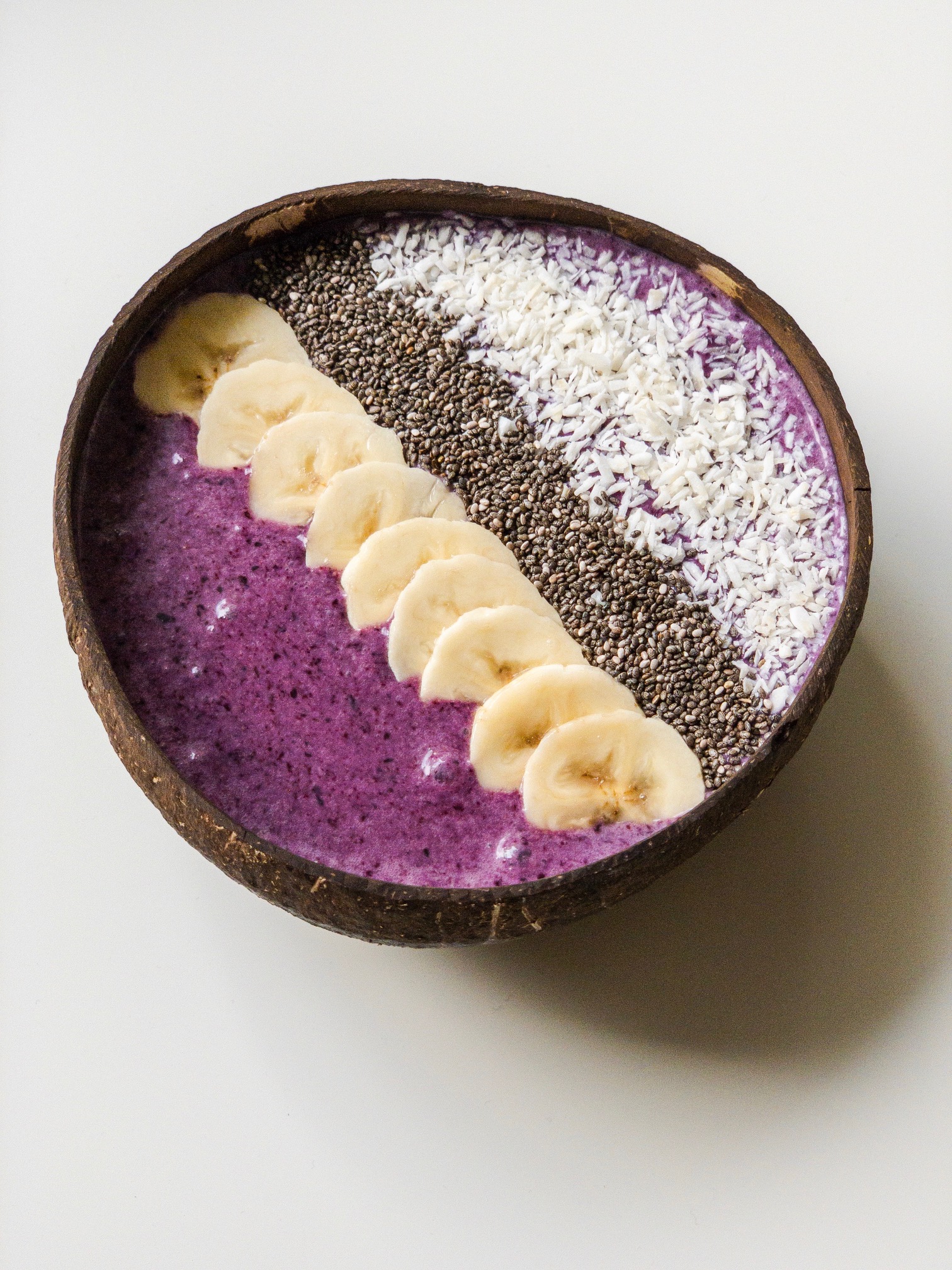 Blueberry Banana Smoothie Bowl - Fitfoodieselma